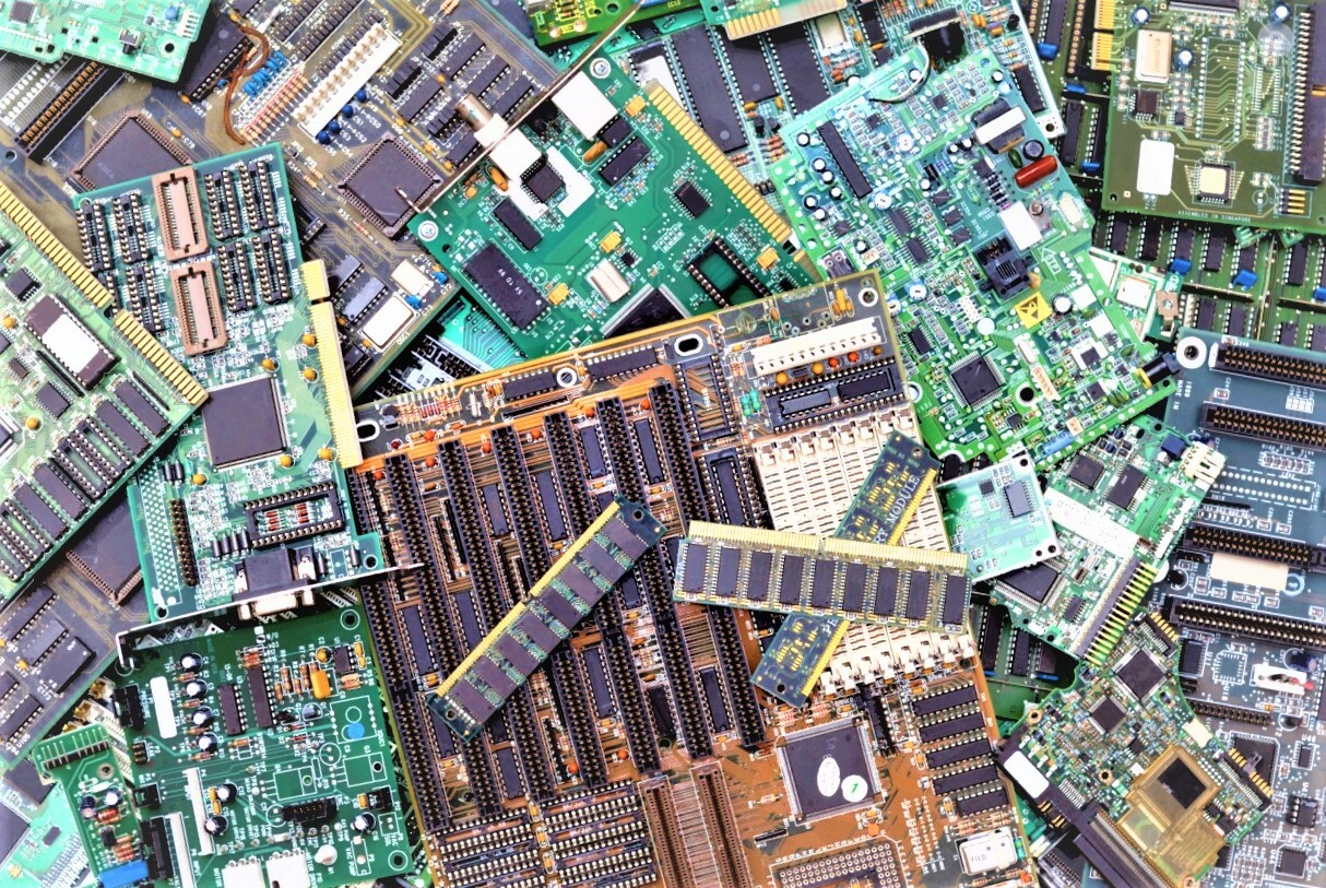 Прием радиодеталей